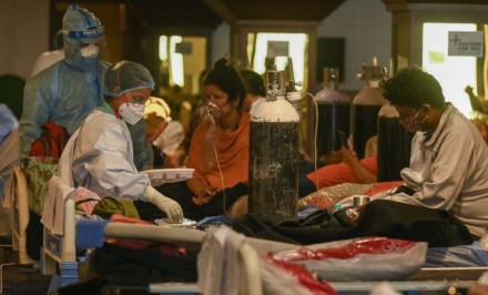 ব্ল্যাক ফাঙ্গাস ইনফেকশন: কোভিড-১৯ রোগ পরবর্তী কালো ছত্রাক কী, এটি কেন হয়, কাদের হয়, লক্ষণগুলো কেমন