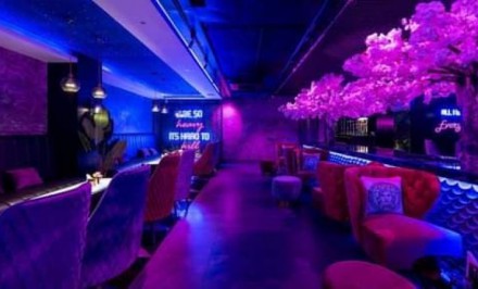 মৌসুমি-ওমর সানি পুত্রের সিসা বারে অভিযান, গ্রেফতার ১১