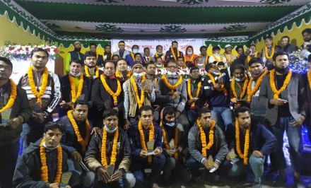 কোভিড-১৯ : সম্মুখসারীর যোদ্ধা হিসেবে সাংবাদিকদের সম্মাননা দিলো সপ্তবর্ণ স্কুল