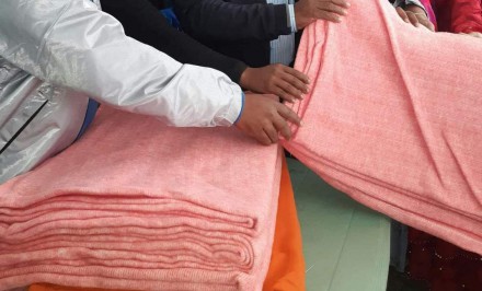 শাহজাদপুরে শীতার্তদের মাঝে কম্বল বিতরনে অনিয়ম