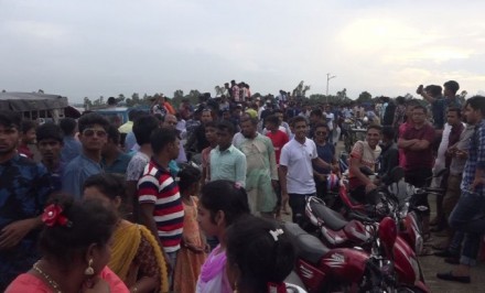 ঈদে চলনবিলে দর্শনাথীদের ঢল