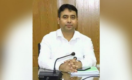 দৃষ্টান্ত স্থাপন করে যাচ্ছেন নার্সিং পরিচালক মোহাম্মদ আব্দুল হাই পিএএ