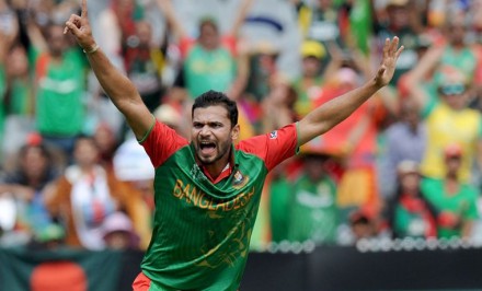 মাঠ থেকে অবসর নেওয়ার প্রয়োজনীয়তা দেখছি না : মাশরাফি