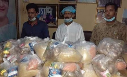 শাহজাদপুরে টানা ৪৮ দিনে ৬৪ স্থানে ৬ হাজার অসহায়ের পাশে এ্যাড. লাবলু ও রাজীব শেখ