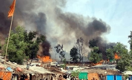 রোহিঙ্গা ক্যাম্পে ভয়াবহ আগুন, ৩ শতাধিক ঘর পুড়ে ছাই