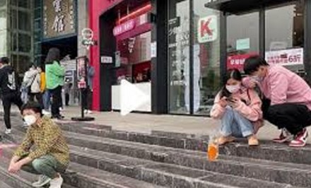 লকডাউন ওঠার ১ মাস পর গুচ্ছ সংক্রমণ উহানে