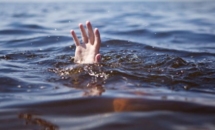 হত্যা সন্দেহের তীর সৎ বাবার দিকে!