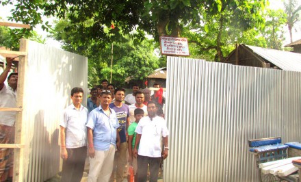 শাহজাদপুরে ৪০ বছর পর আদালতের মাধ্যমে জায়গার দখল পেলেন প্রকৃত মালিক পক্ষ