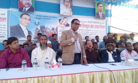 বগুড়ায় বিএনপি'র উদ্যোগে প্রতিবন্ধী শিশুদের মাঝে হুইল চেয়ার বিতারণ