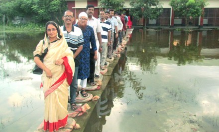 শাহজাদপুরে আদালত পরিদর্শনে জেলা ও দায়রা জজ