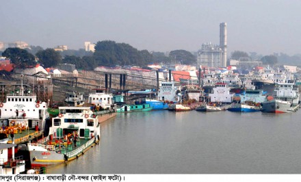 কালোবাজারে ছয় লাখ লিটার ডিজেল বিক্রি করে পালালো ‘ওটি-তটিন’