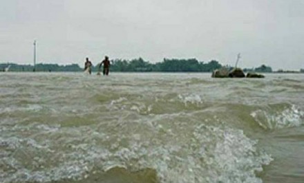 সিরাজগঞ্জে যমুনার পানি বিপদসীমার ১ সেন্টিমিটার উপরে