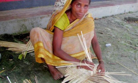 উল্লাপাড়ায় ধ্বংসের পথে বাড়ুইয়ার 'বারোয়ারি শিল্প'