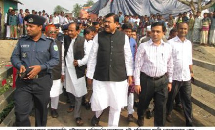 বিএনপি জেগে জেগে ঘুমায়, তাই তারা দিবা স্বপ্ন দেখছে- নৌ পরিবহন মন্ত্রী শাহজাহান খান