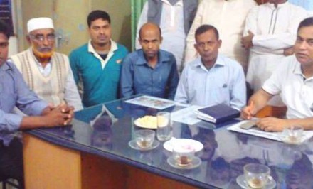 এনায়েতপুরে নবাগত ওসি’র সাথে প্রেসক্লাব সদস্যদের মতবিনিময়