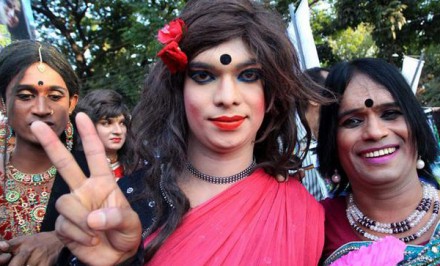 ট্র্যাফিক পুলিশ হিসাবে নিয়োগ পাচ্ছে