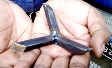 শাহজাদপুরে হরতাল অবরোধে পিকেটারদের নতুন অস্ত্র লোহার কাকরা উদ্ধার