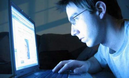 কম্পিউটার ব্যবহারকারীদের চোখ ভালো রাখার উপায়