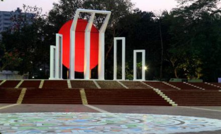 শহীদ মিনারকে সব বিতর্কের ঊর্ধ্বে রাখতে হবে