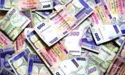 অর্থ পাচারের অভিনব কৌশল