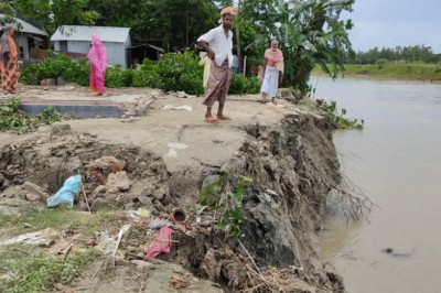 শাহজাদপুরে যমুনার ভাঙ্গণে আরো ২০ বাড়িঘর বিলিন