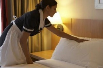 হোটেলের বি’ছানার চাদর-বালিশ সাদা হয় কেন?