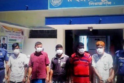 শাহজাদপুরে পতিতা খদ্দেরসহ গ্রেফতার ৬