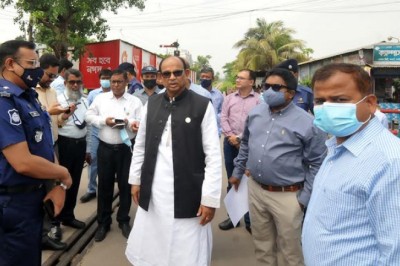বগুড়া-সিরাজগঞ্জ রেলপথ প্রকল্প এলাকা পরিদর্শনে রেলমন্ত্রী