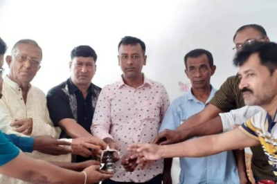 শাহজাদপুর পৌর পূজা উদযাপন পরিষদ কার্যালয়ের উদ্বোধন