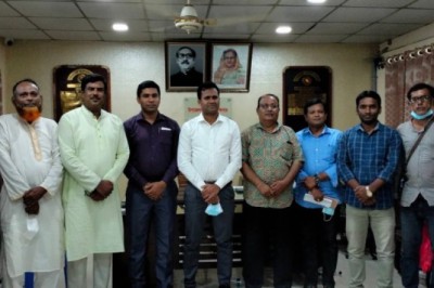 শাহজাদপুর প্রেস ক্লাবের সাংবাদিকদের সাথে নবাগত ইউএনওর মতবিনিময়