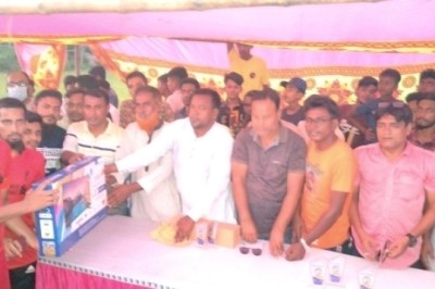 শাহজাদপুরে প্রফেসর ডাঃ এম.এ মতিন স্মৃতি ফুটবল টুর্নামেন্টের ফাইনাল খেলা অনুষ্ঠিত