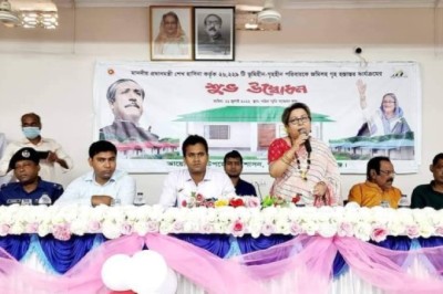 শাহজাদপুরে ২৫টি গৃহহীন পরিবার পেল ঘর ও জমি