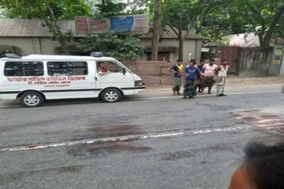 শাহজাদপুরে সিএনজি নছিমন সংঘর্ষে নিহত ১, মা ও ছেলে সহ আহত ৩